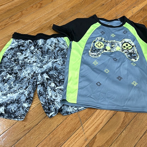Boys two-piece matching set - Picture 1 of 4